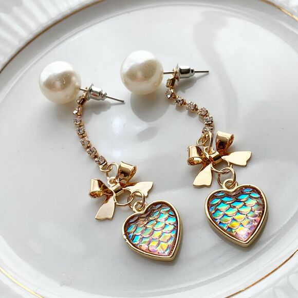 NEW Mermaid Scales Dangle Earrings Iridescent Pink White Gold Stud Mermaidcore - Picture 5 of 7